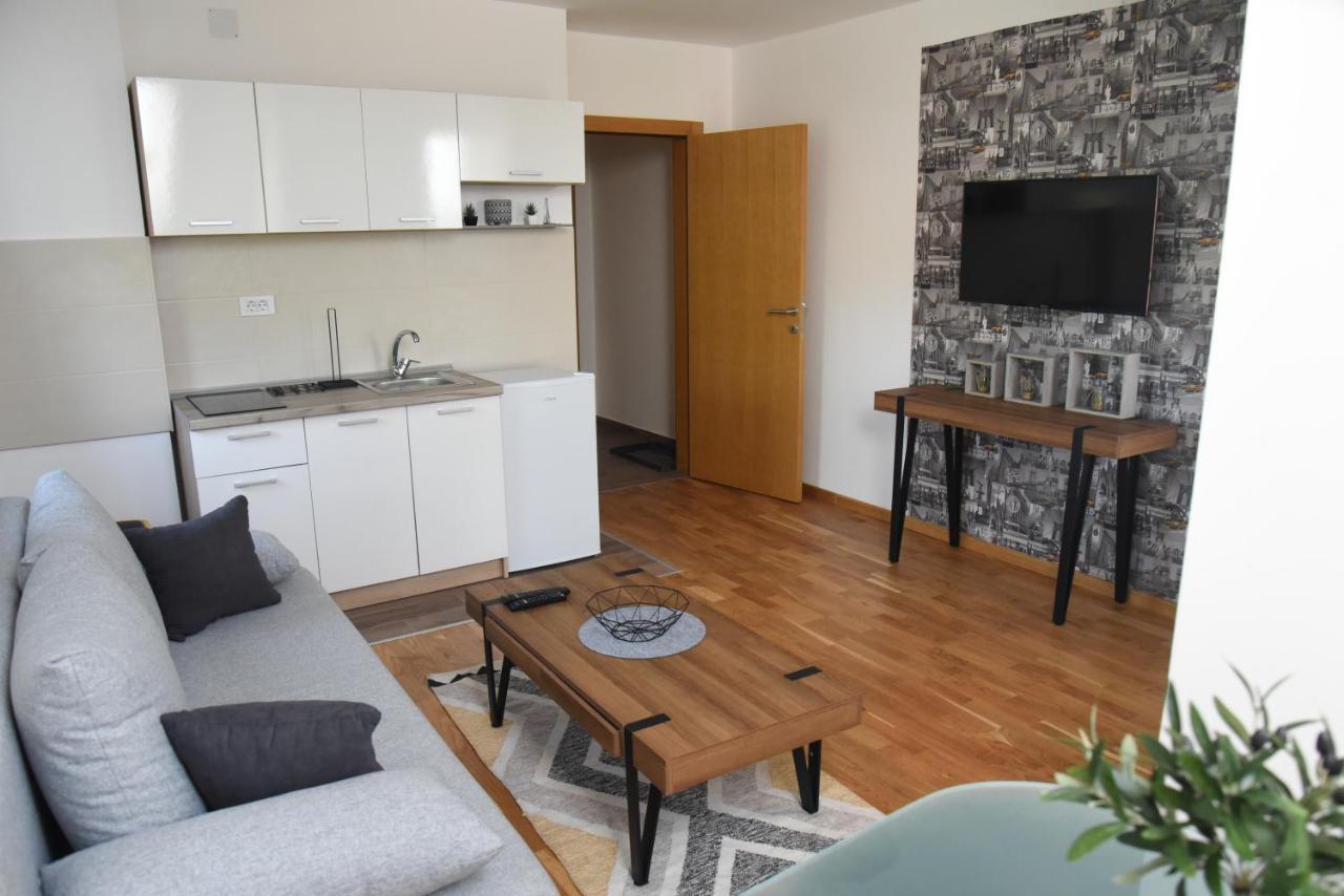 Millenium Apartment سوكو بانيا المظهر الخارجي الصورة